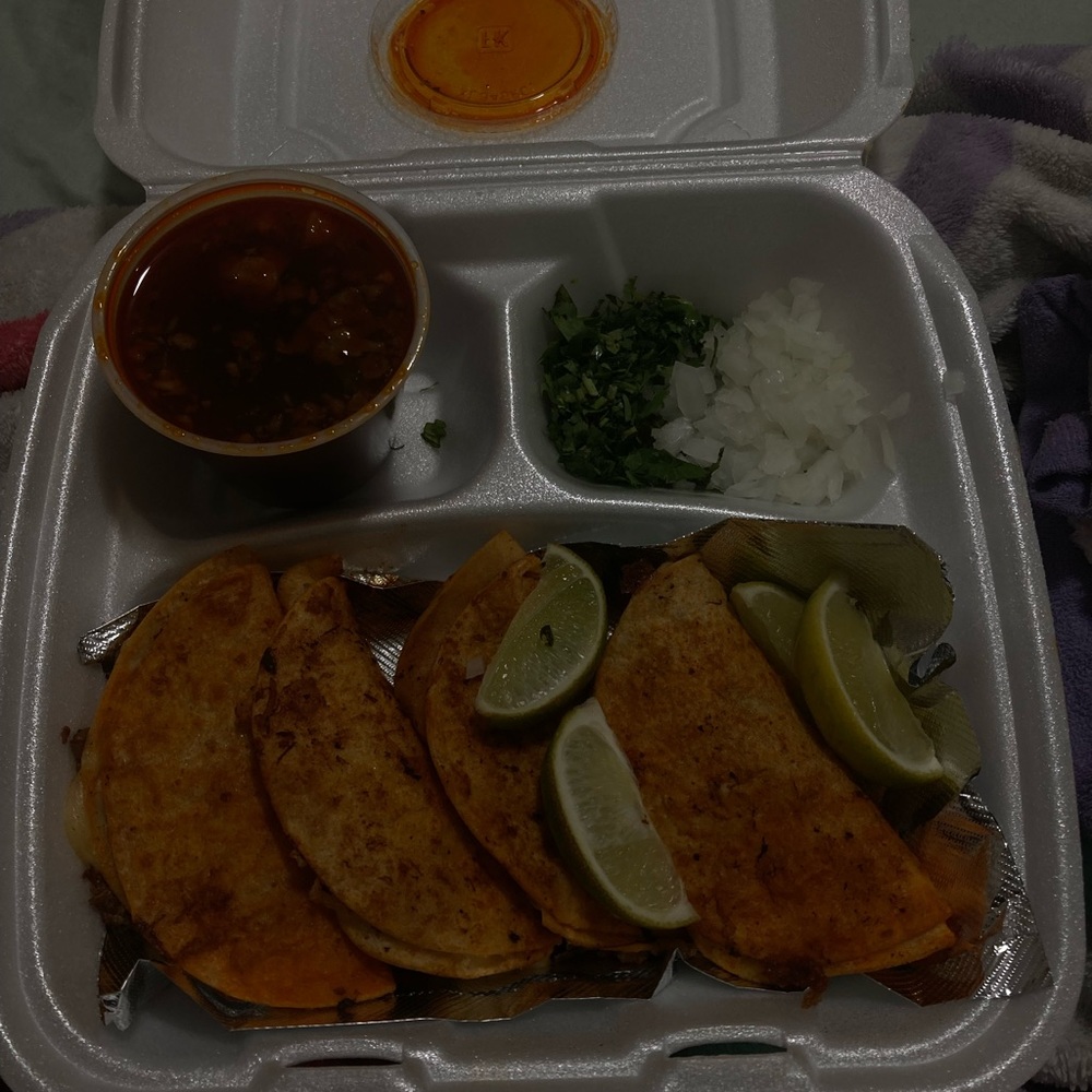 Meet your Posher, Anyla